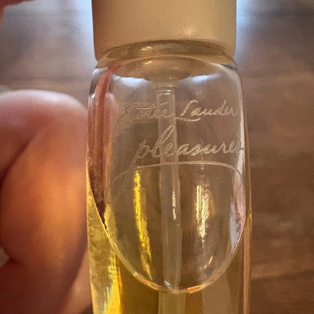 Estée Lauder Pleasures Mini Parfum Spray Travel Size Perfume EDP 0.14 oz 4mL